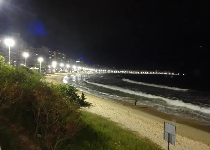 Magnifico Apartamento De Charme - 3 Quartos Ar Condicionados Split - Beira Mar, 2 Banheiros, 2 Vagas Garagem, 4 Varandas, 2 Elevadores, Redes Para Descanso, Wi-Fi, Air Fryer, Disney Plus, Hbo Max, Guarda Sol, Cadeiras De Praia, Carrinho E Caixa Termi