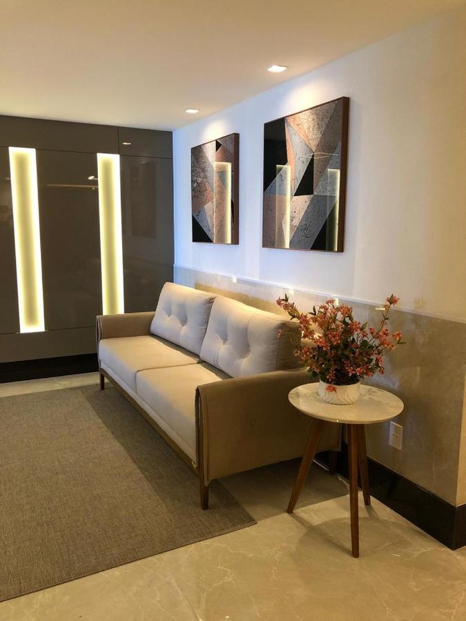 Magnifico Apartamento: Beachfront Charm With 3 Ac & 4 Balconies Apartment Guarapari