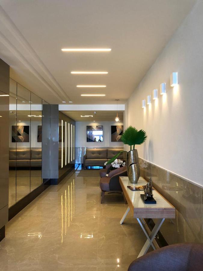 Apartment Magnifico Apartamento: Beachfront Charm With 3 Ac & 4 Balconies *