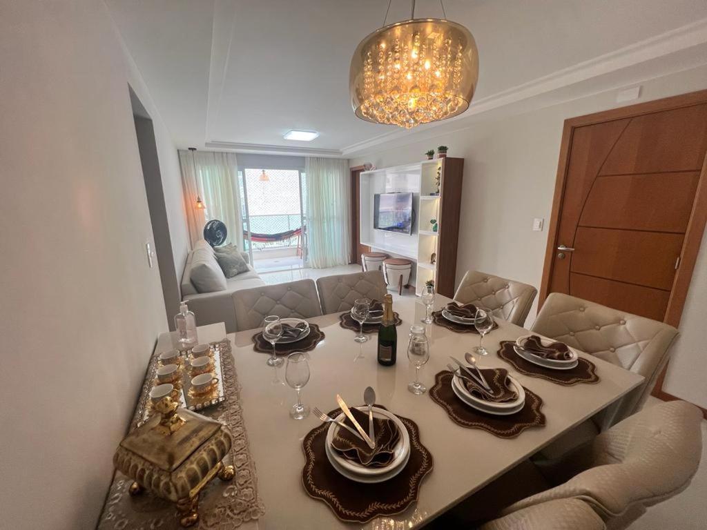Magnifico Apartamento: Beachfront Charm With 3 Ac & 4 Balconies Guarapari