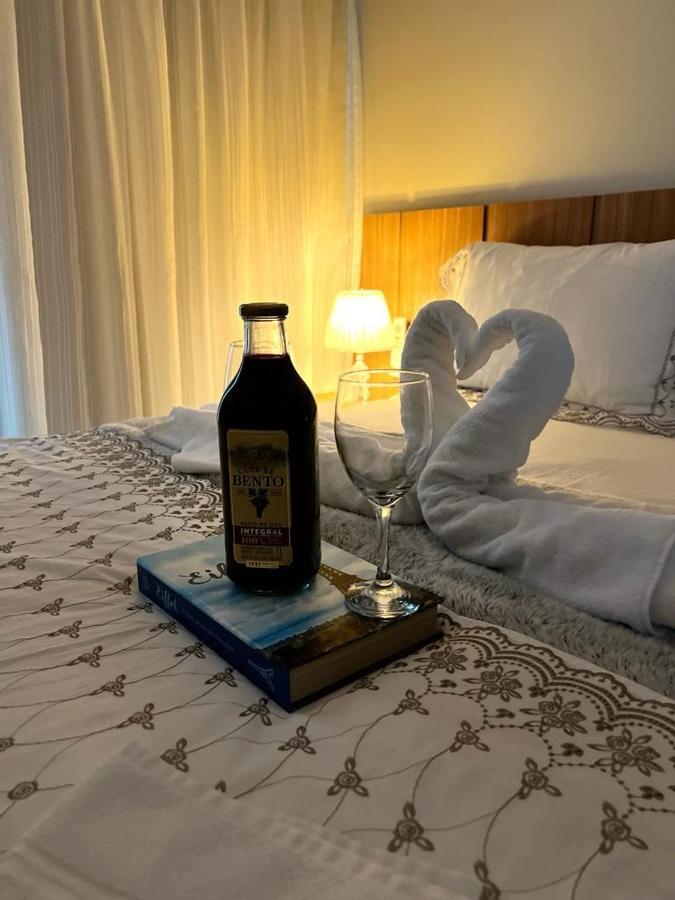 Apartment Magnifico Apartamento: Beachfront Charm With 3 Ac & 4 Balconies