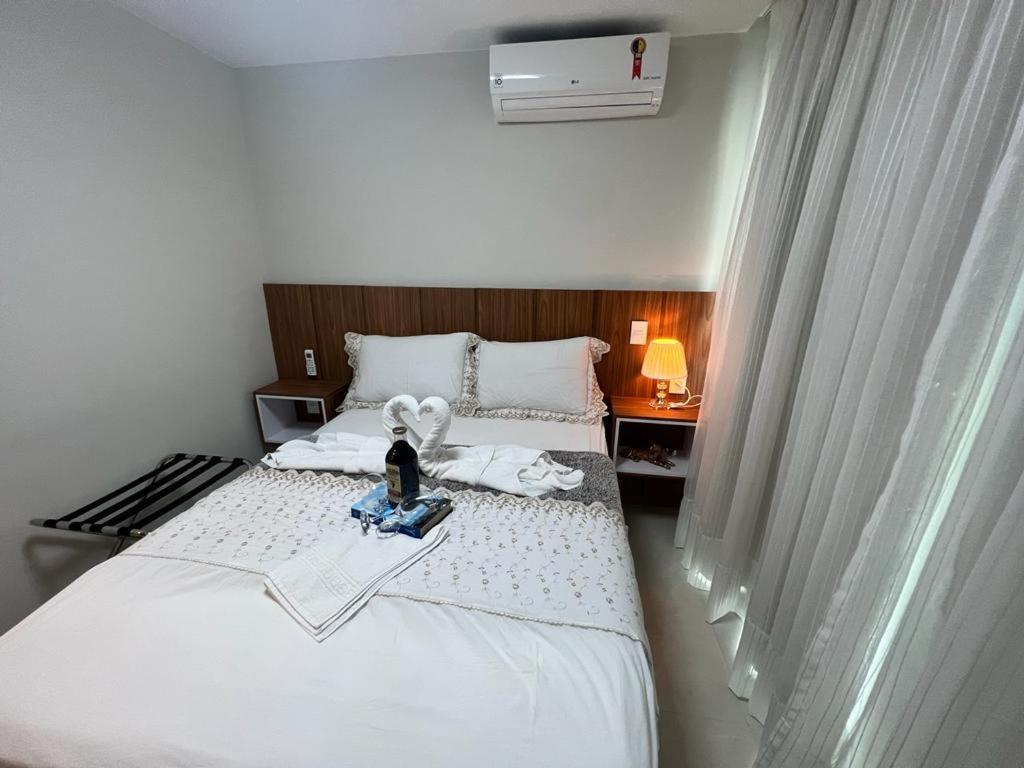 Magnifico Apartamento: Beachfront Charm With 3 Ac & 4 Balconies Apartment *