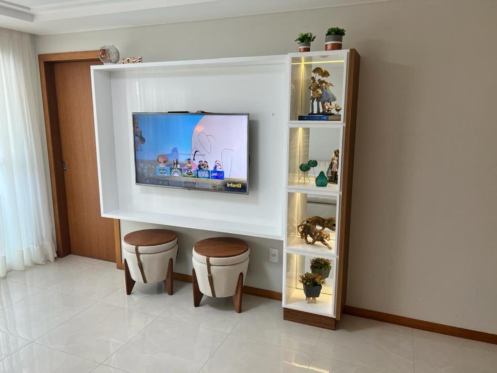 Apartment Magnifico Apartamento: Beachfront Charm With 3 Ac & 4 Balconies